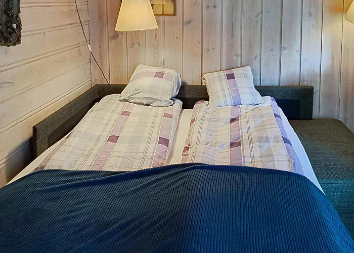 1 Bedroom Lovely In Lindesnes Fidje